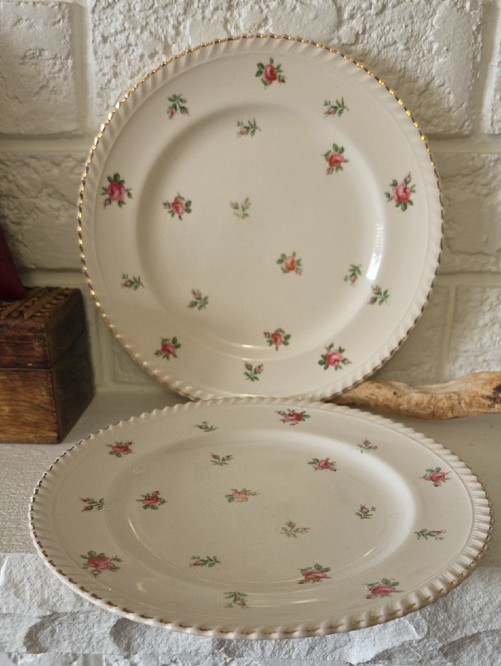 vtg salad plate is the English Rose (Old English, Pink Roses) Johnson Brothers